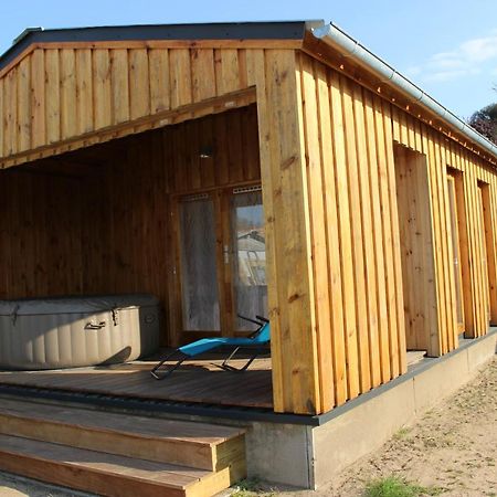 Chalet Esprit Zen Et Nature Avec Spa سا يْليرْ دو ري المظهر الخارجي الصورة